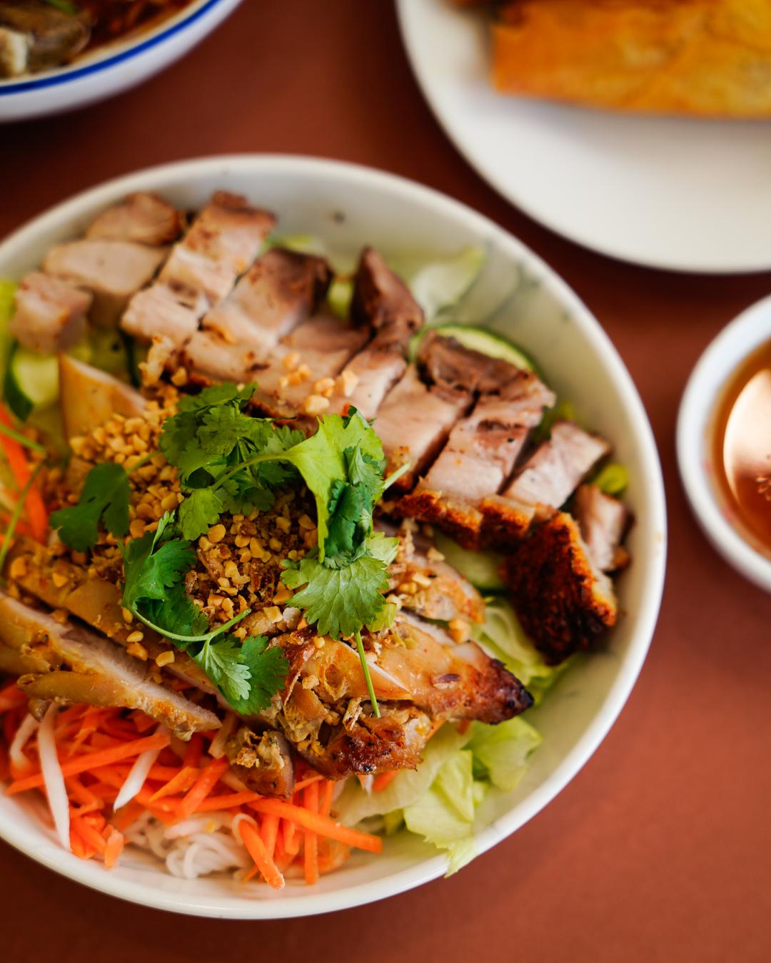 Crackling pork rice bowl